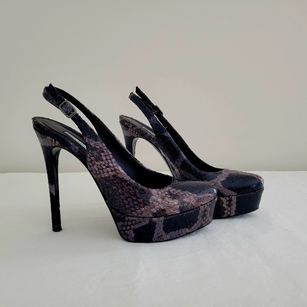 Vera Wang Lavender Snakeskin Leather High Heels.